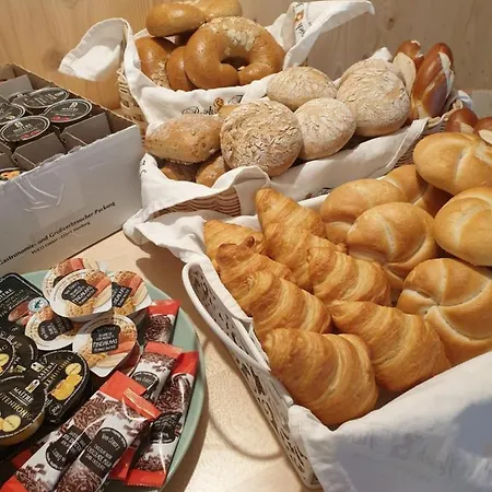 Gasthof Ammerwald Alm *